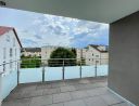 großer Balkon